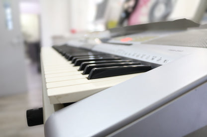 Yamaha PSR-293 Keyboard with Stand & Manuals (Local pick-up only)