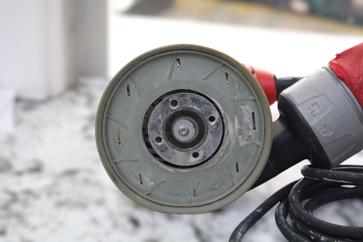 Milwaukee 6021-21 Random Orbit Sander (Local Pick-Up Only)