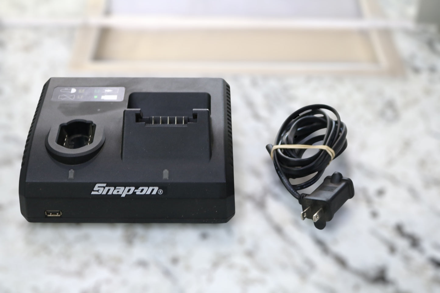 Snap-On CTC131 Charger
