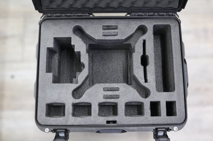 NANUK 950 WATERPROOF CASE WITH WHEELS (Local Pickup Only)