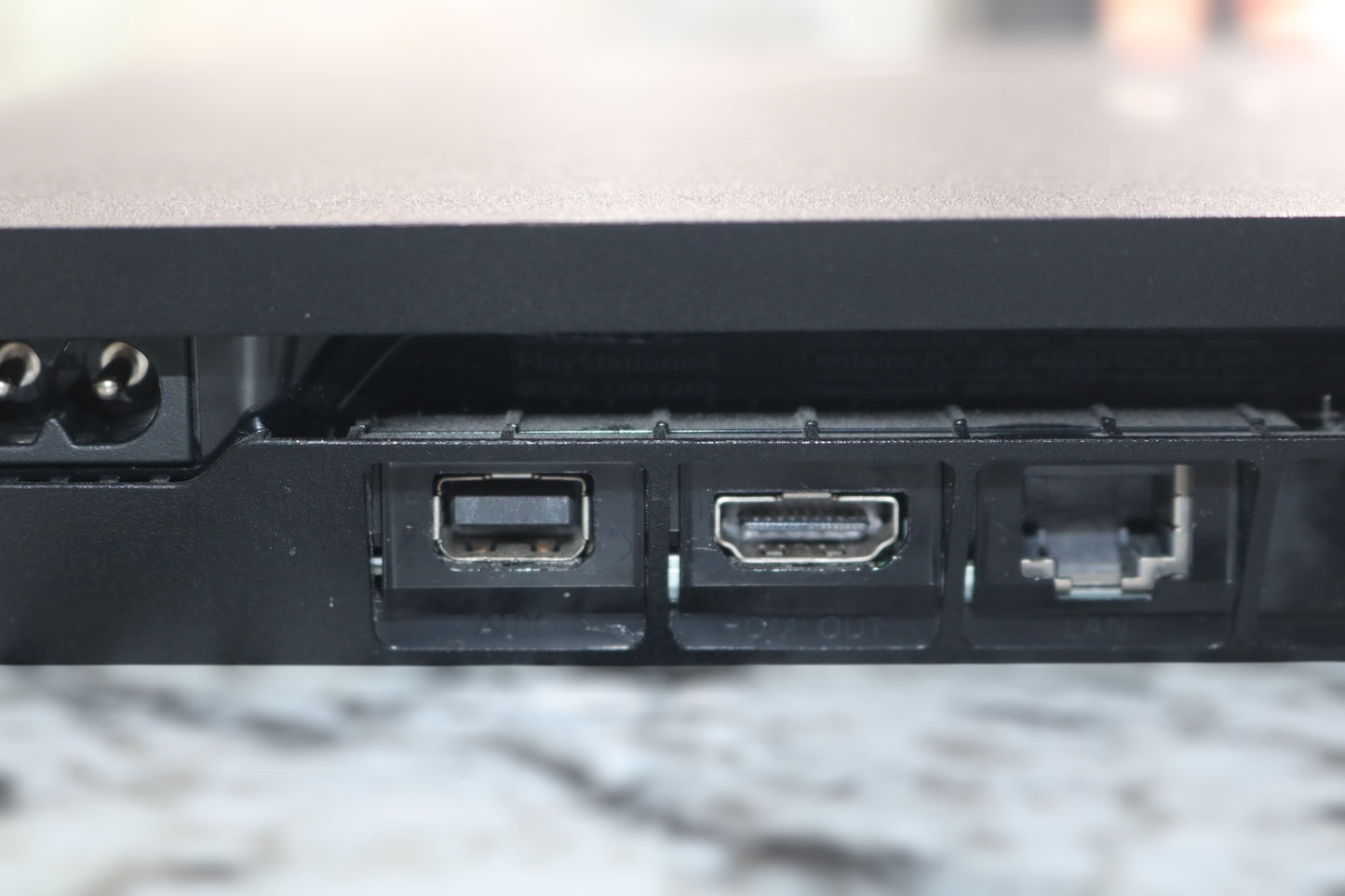 Sony PS4 Slim CUH-2215B 1TB Console