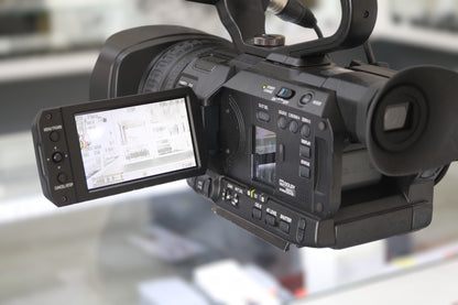 JVC GY-HM180U Camcorder