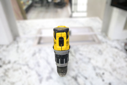 Dewalt DCD796 Hammerdrill with a Battery and Charger