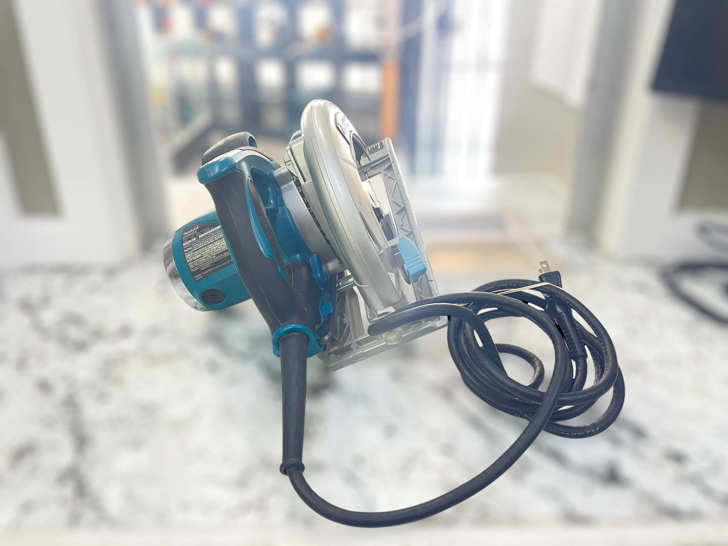 Makita 5008MGA 8-1/4" Magnesium Circular Saw