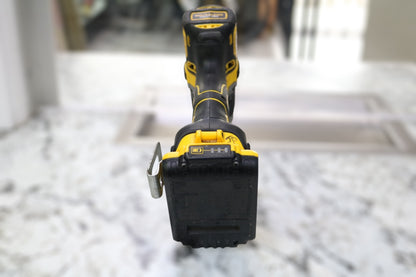 Dewalt DCD796 Hammerdrill with a Battery and Charger