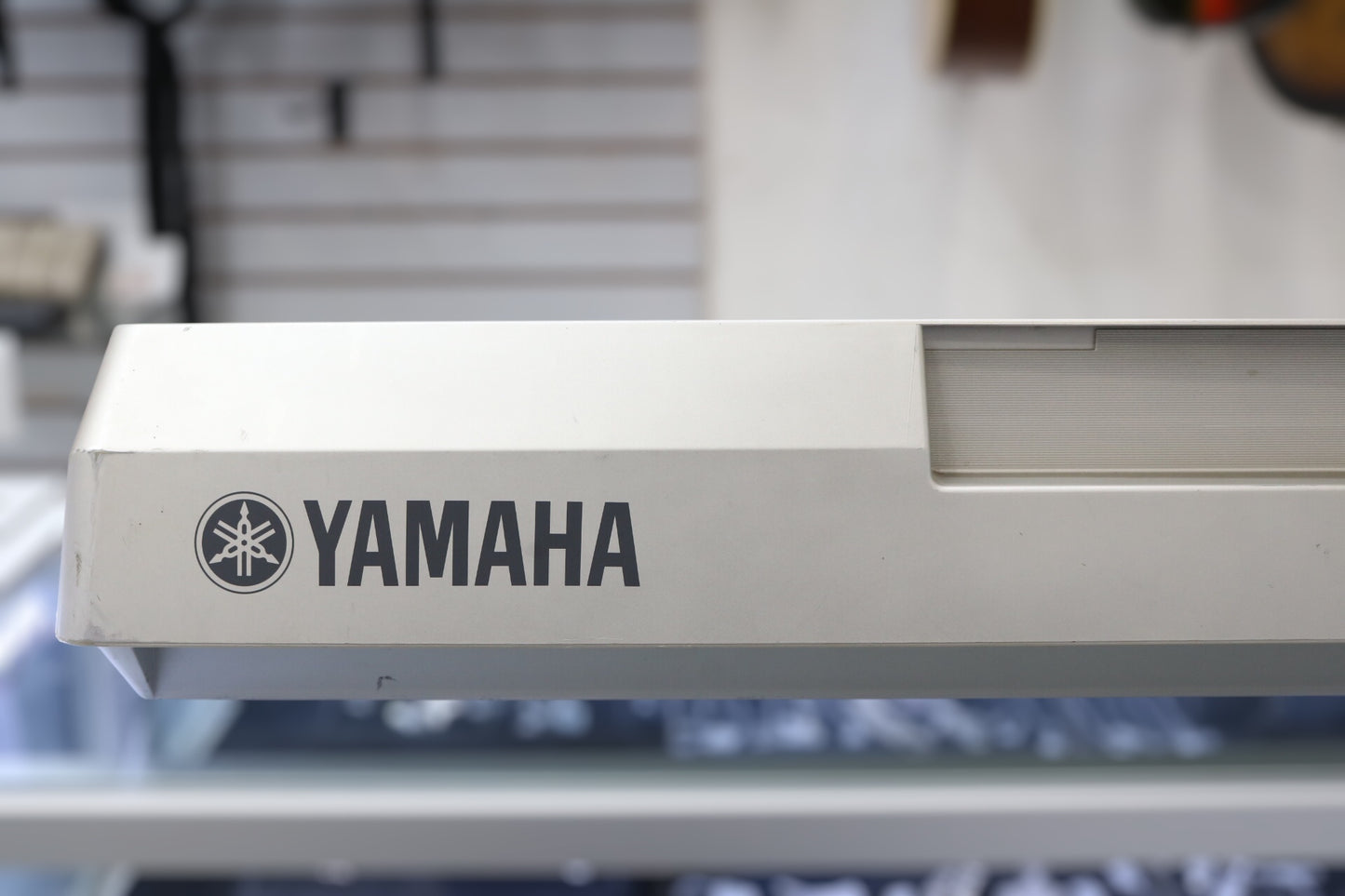 Yamaha DGX-300 76 Keys Keyboard (Local Pick-up only)