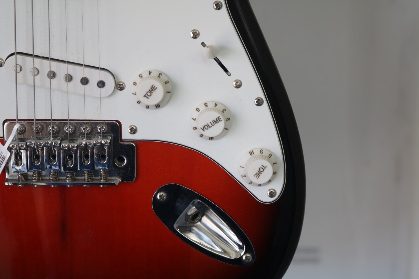 Fever Full Electric Guitar with case (No shipping)