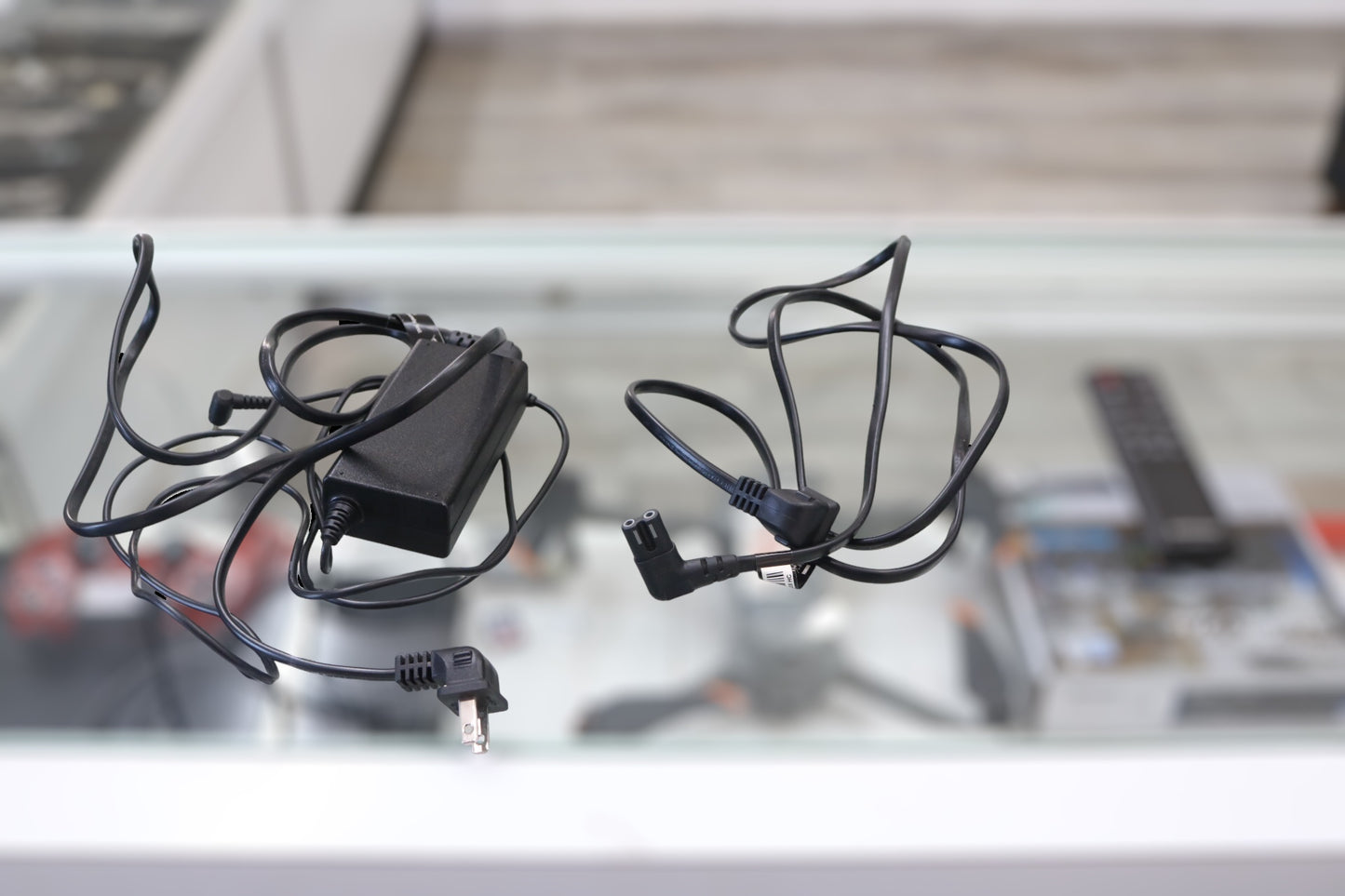 Samsung PS-WK650/HW-K650 Sound Bar (Local Pick-up Only)