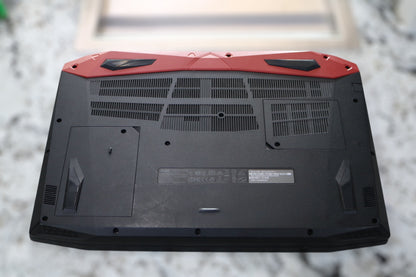 2017 Acer Predator Helios 300 Series Model N17C1 15 Inch Laptop Bad Battery (please read)