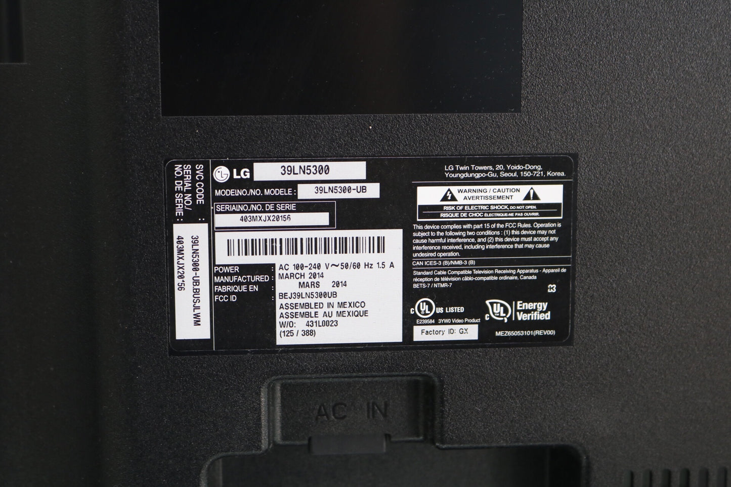 LG 39LN5300 39" LED Non-Smart Television (Local Pick-Up Only)