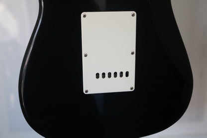 Fever Full Electric Guitar with case (No shipping)