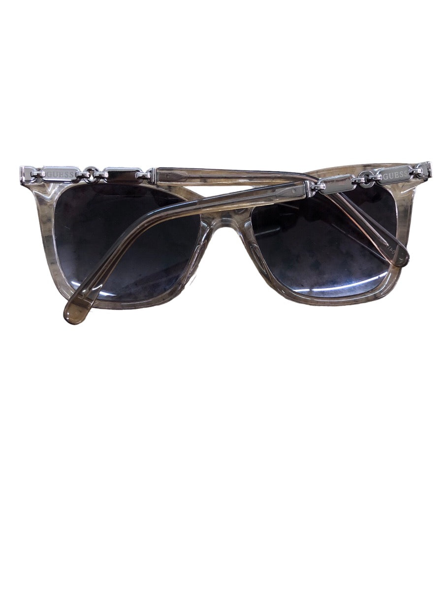 Guess Sunglasses Model 0417