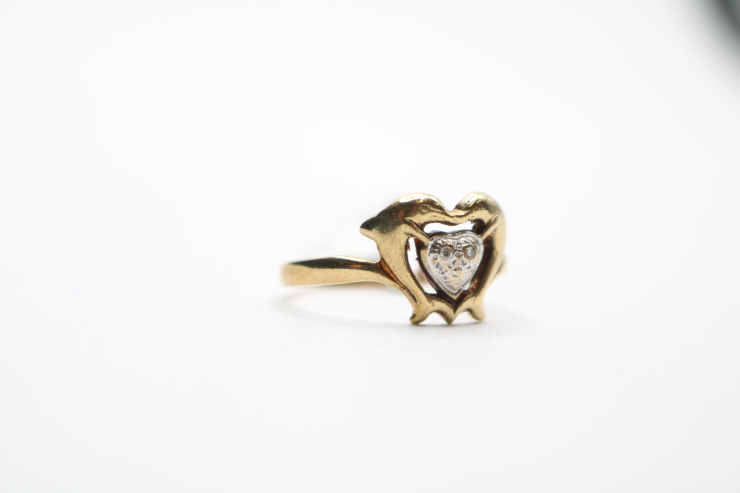 10k Two Tone Heart Shaped Ring w/3 Clear Stone (Size 6 1/4)