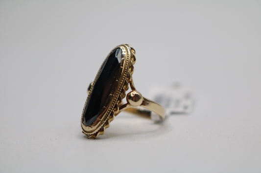 14k Yellow Gold Fancy Art Deco Ring w/Black Onyx Stone (Size 6 1/2)