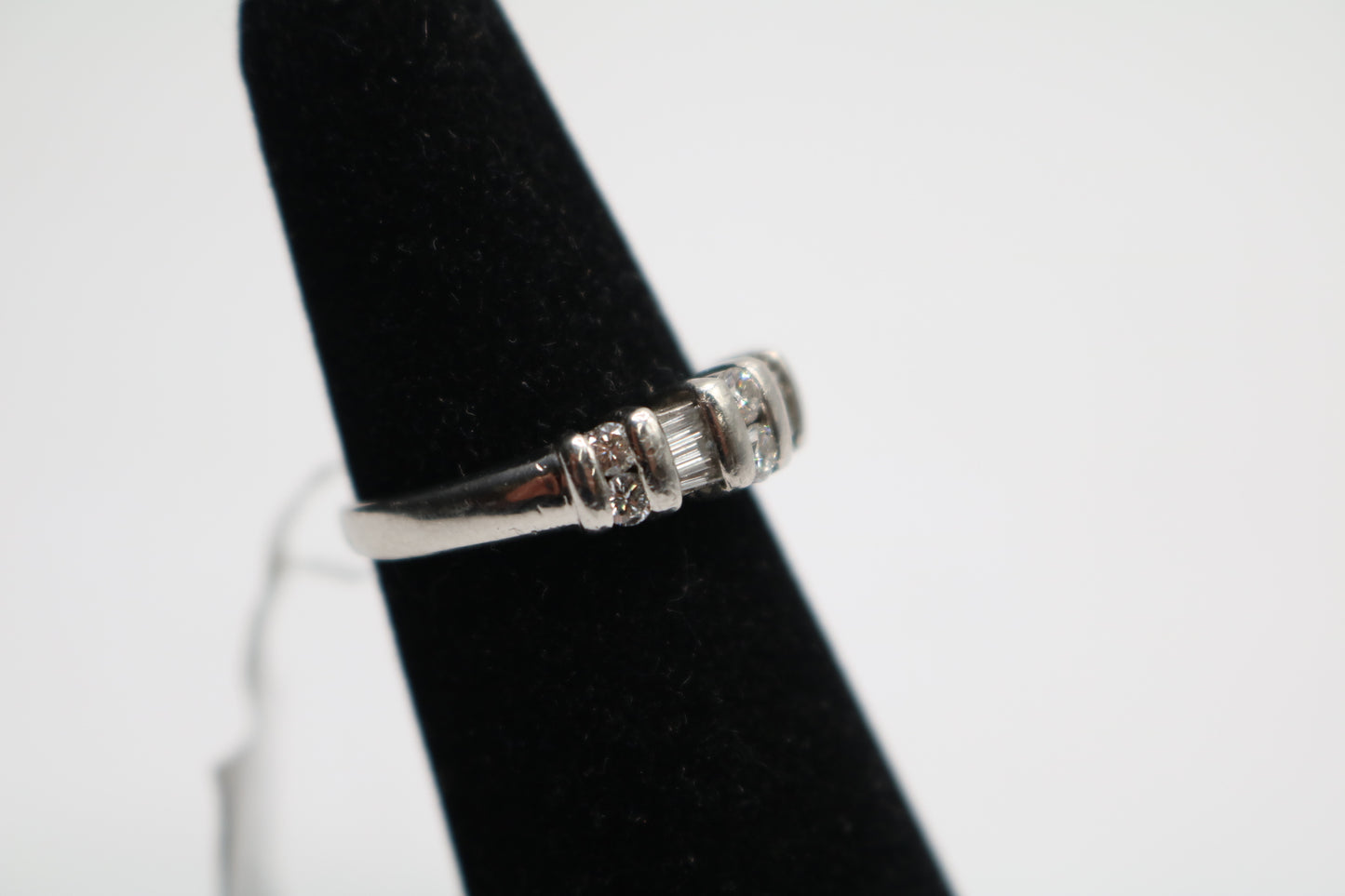 Platinum Diamond Band Ring (Size 6 1/2) CTW 0.48