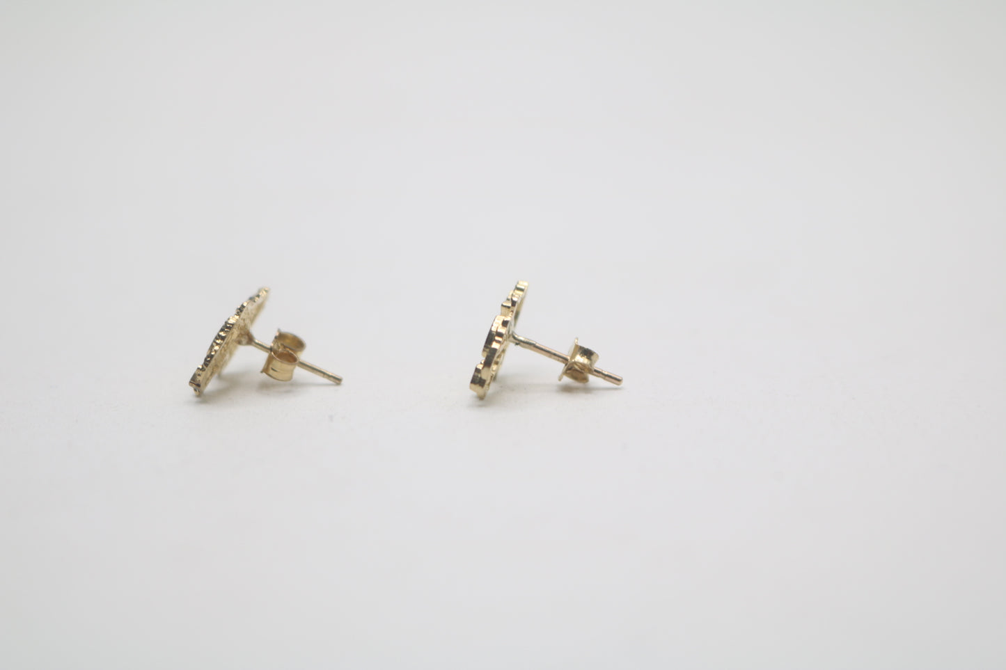 10K Yellow Gold Nugget Style Earrings (1.3 Grams)