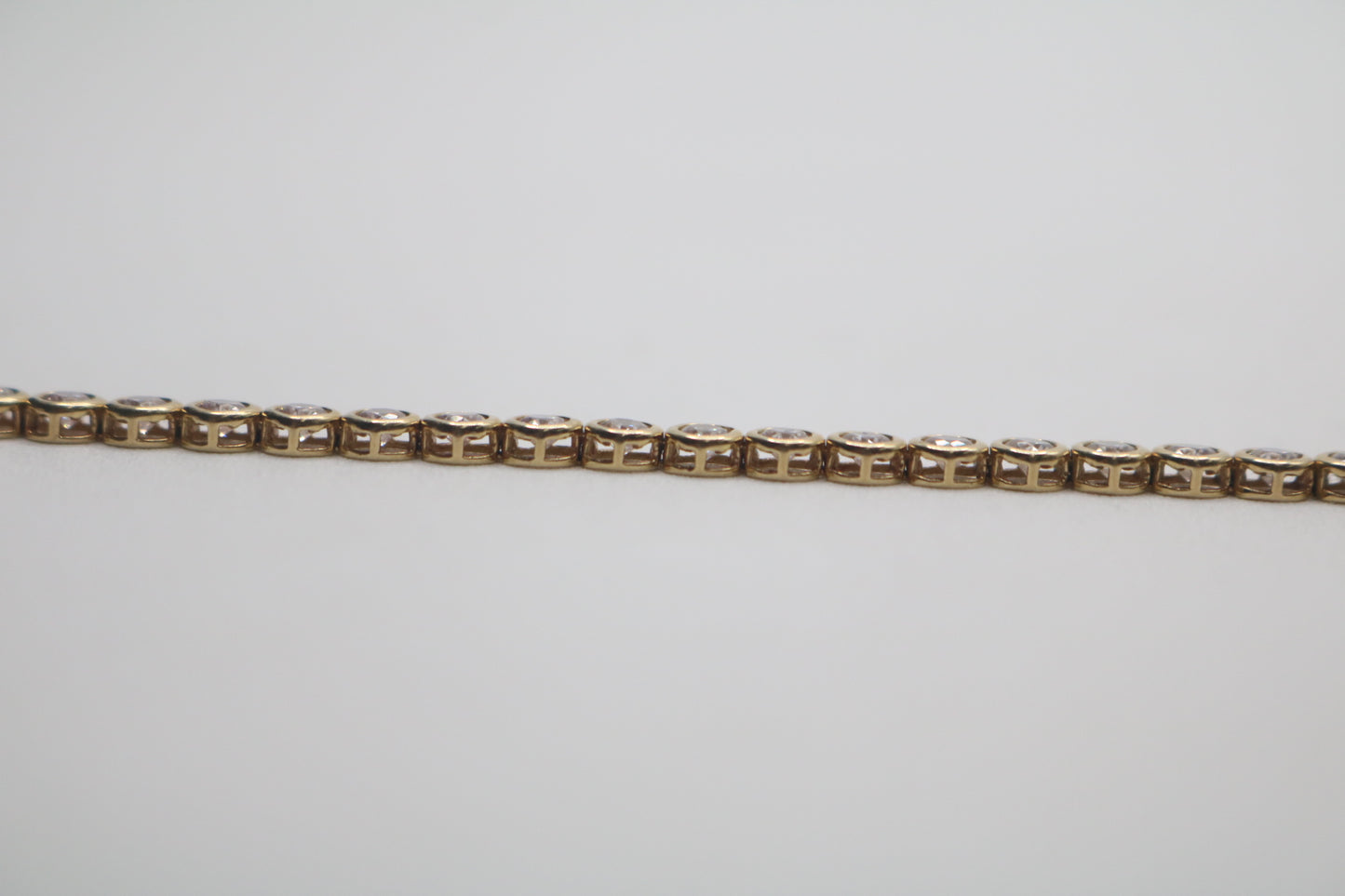 14k Yellow Gold Fancy Bracelet w/Clear Stones (Length 7")