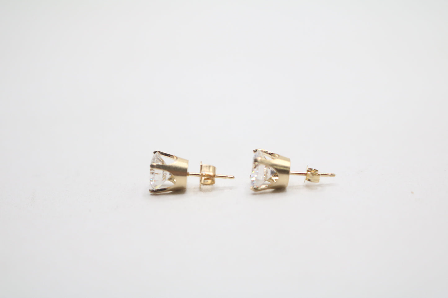 14K Yellow Gold Stud Earrings (2.9 Grams)
