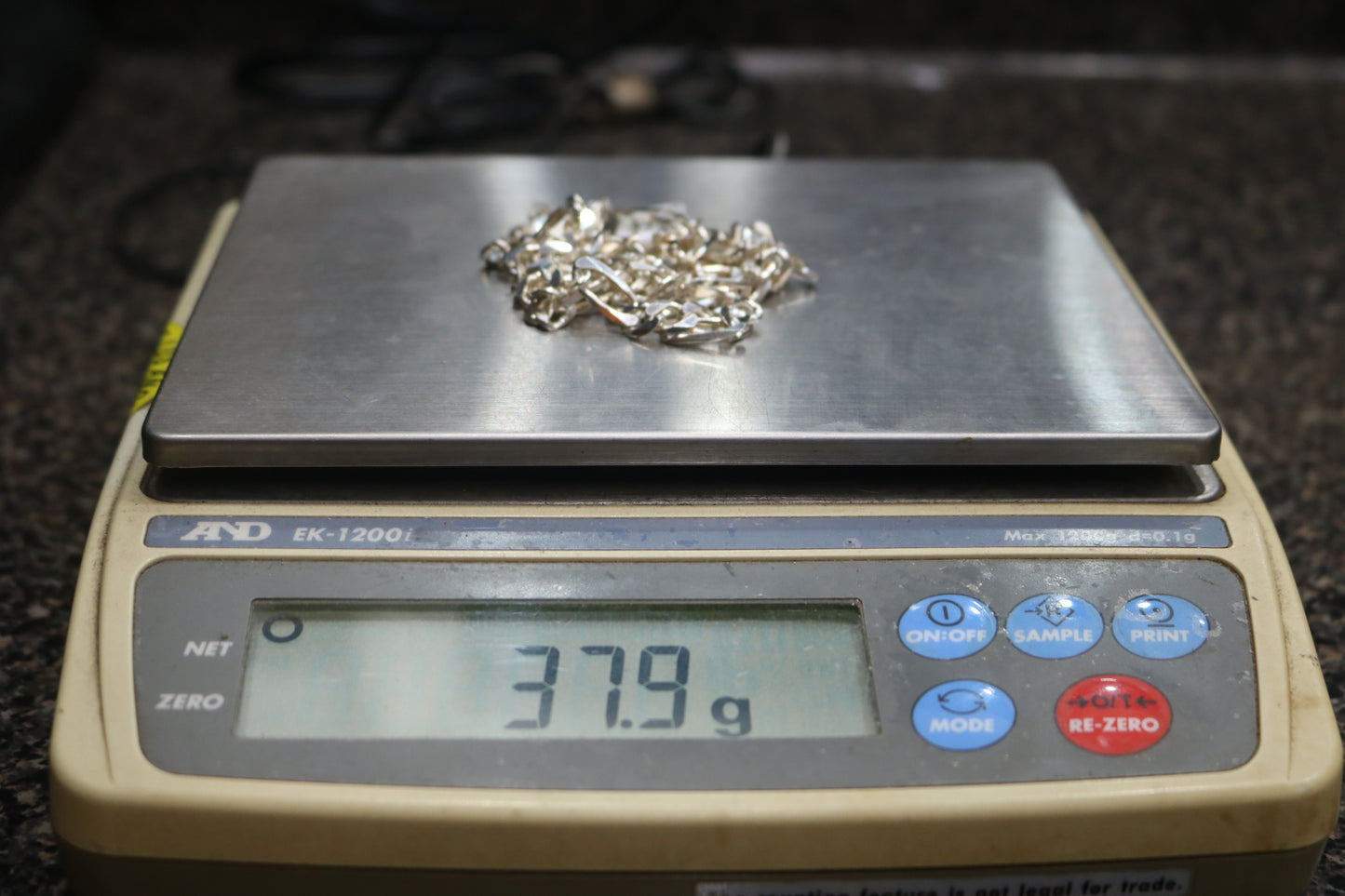 Pre-owned Silver Figaro Chain (24 Inches)