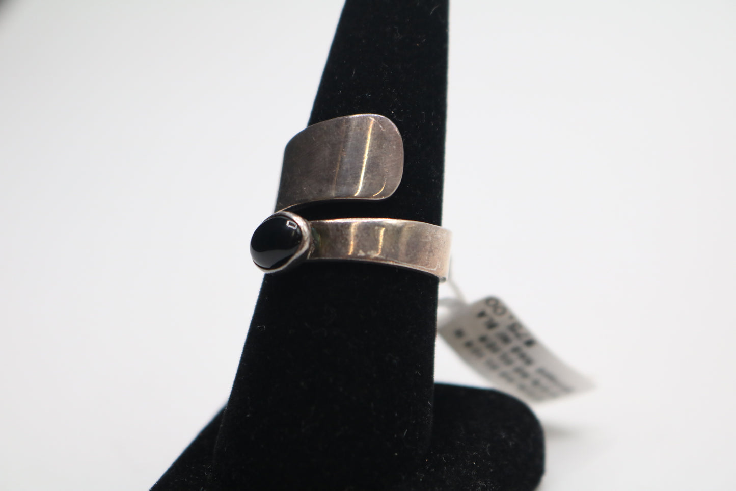 Sterling Silver Bypass Ring w/Black Stone (Size 9)