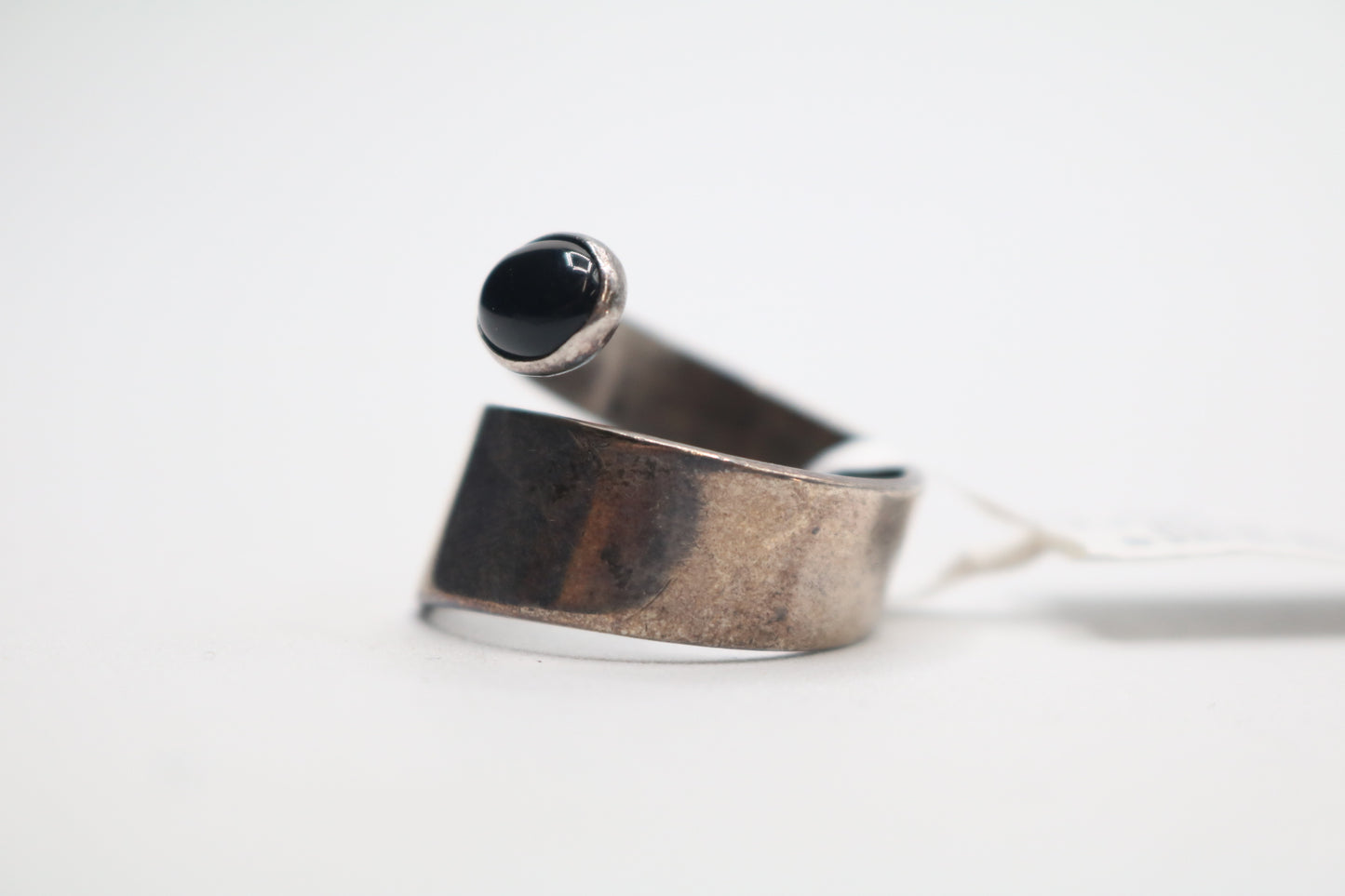 Sterling Silver Bypass Ring w/Black Stone (Size 9)