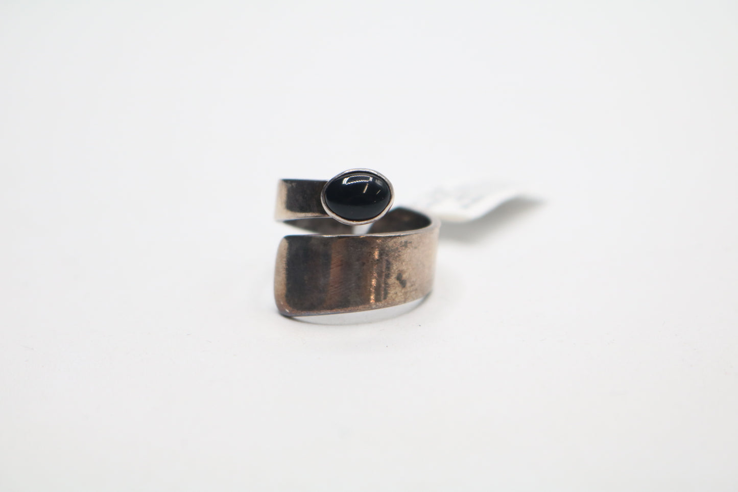 Sterling Silver Bypass Ring w/Black Stone (Size 9)