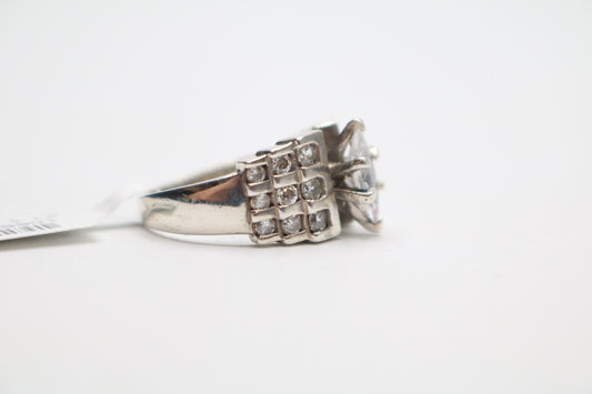 Sterling Silver Marquise Cluster Cut Ring (Size 7 3/4)