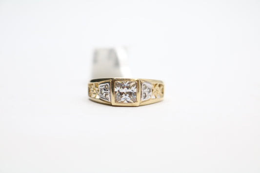 14k Yellow Gold Fancy Ring w/Clear Stones (Size 10 1/2)