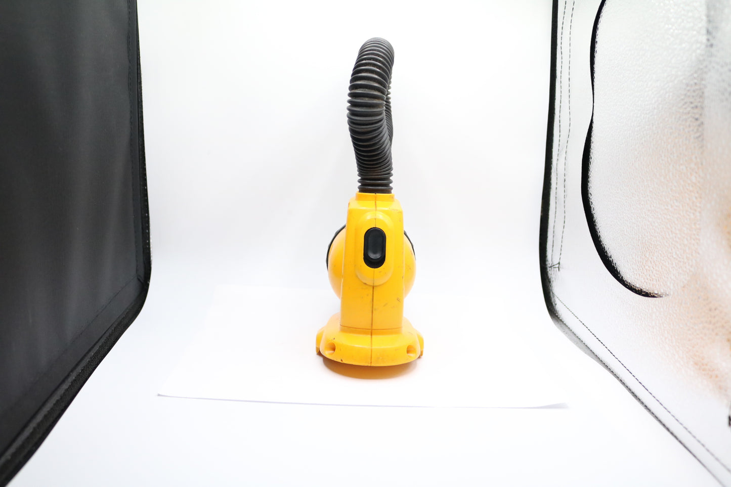 Dewalt DW919 Flashlight (Local pick-up only)