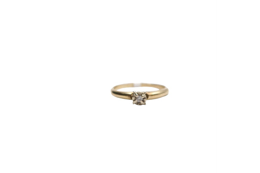 10K Yellow Gold Solitaire Diamond Engagement Ring (Size 6)
