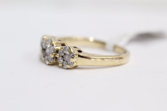 14K Yellow Gold Diamond Past Present Future Illusion Ring (Size 10)