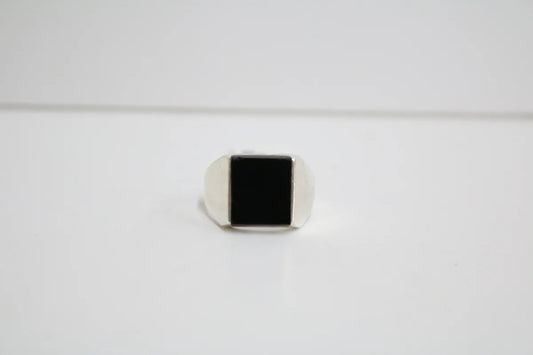 Sterling Silver Flat Ring With Black Stone (Size 11 1/2)